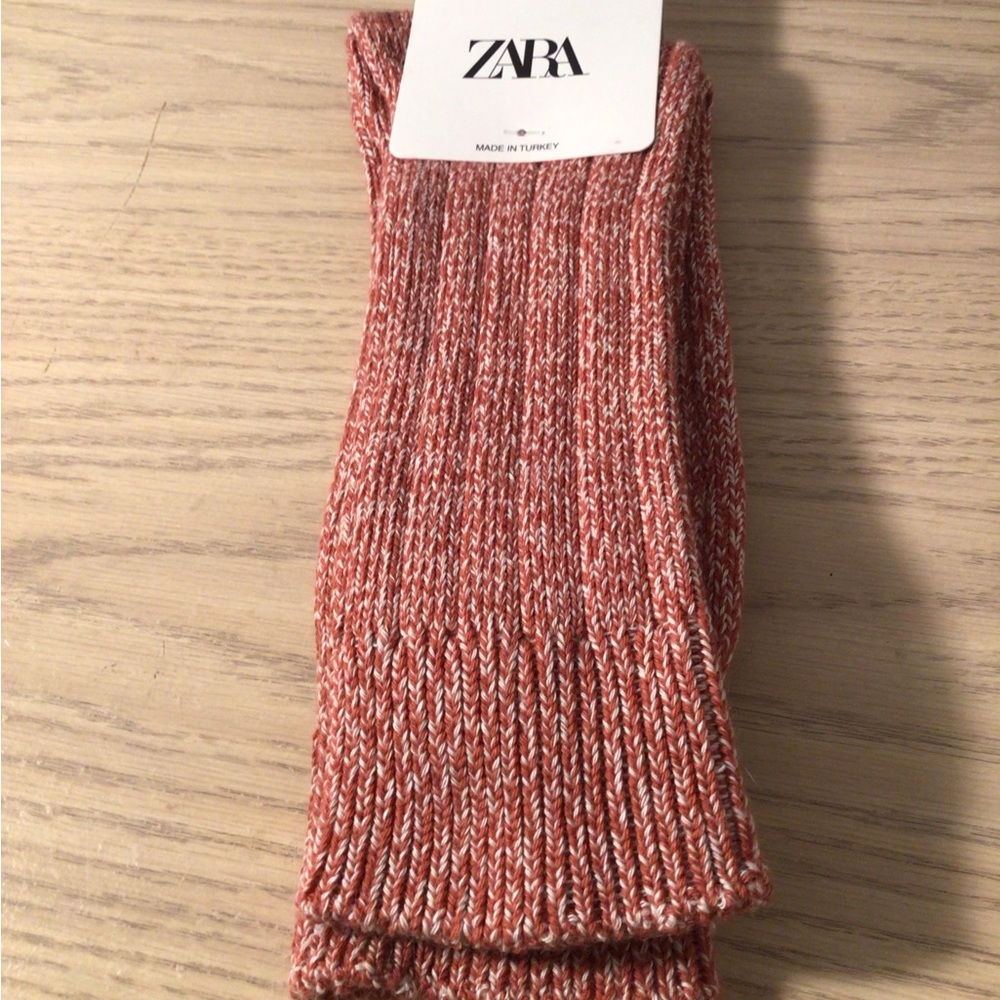Zara Men's Marled Rust & White Ribbed Socks - Picture 1 of 3